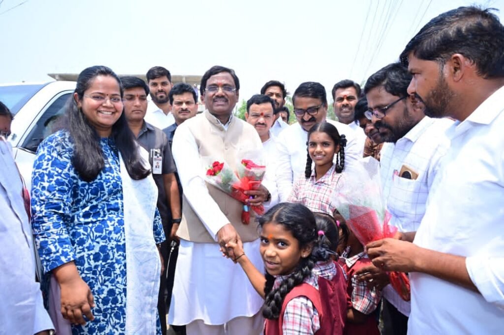 విద్యార్థుల ఉజ్వల భవిష్యత్తుకు ప్రభుత్వ పాఠశాలలు ప్రతీక ప్రైవేట్ బడులకు దీటుగా ప్రభుత్వ పాఠశాలల్లో నాణ్యమైన విద్య – జిల్లా కలెక్టర్ ప్రతిమా సింగ్