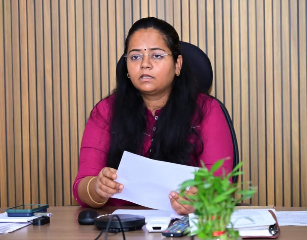 జిల్లాలో విద్యా సౌకర్యాలను మరింత మెరుగుపరచాలి: జిల్లా కలెక్టర్ ప్రతిమా సింగ్