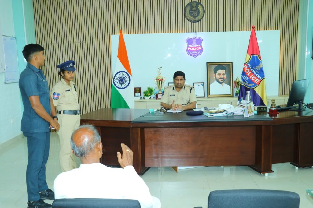 ప్రజావాణిలో ప్రజల సమస్యలపై ప్రత్యేక దృష్టి ఫిర్యాదుల పరిష్కారంలో జాప్యం ఉండొద్దు..