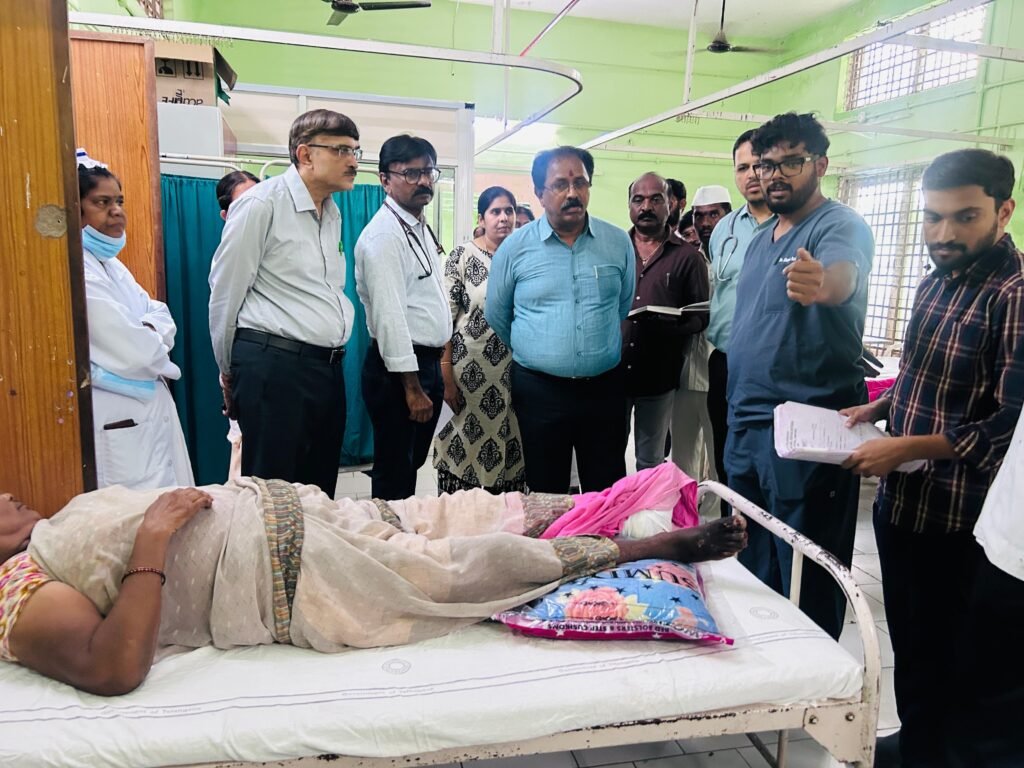 నిరుపేదలకు మెరుగైన వైద్యం అందాలి – జిల్లా అదనపు కలెక్టర్ నగేష్