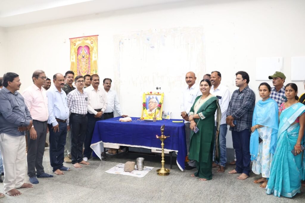 ప్రొఫెసర్ కొత్తపల్లి జయశంకర్ ఆశయాలను భావితరాలకు చాటాలి: డీఆర్ఓ అంబదాస్ రాజేశ్వర్