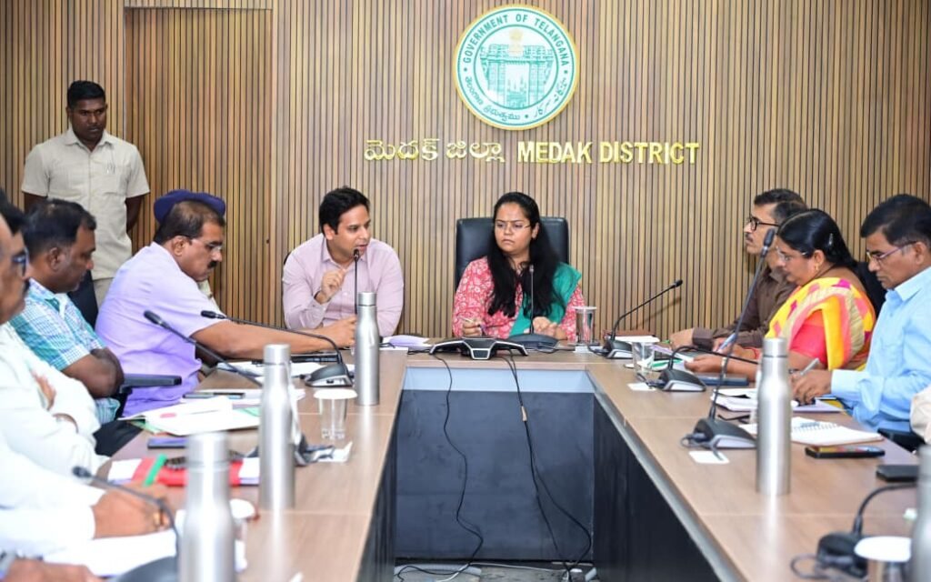 స్వాతంత్ర్య దినోత్సవ వేడుకలకు విస్తృత ఏర్పాట్లు చేయాలి