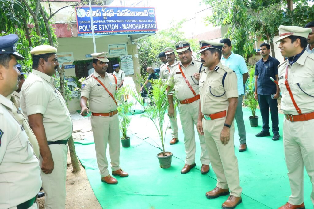 సాంకేతిక పరిజ్ఞానంతో నాణ్యమైన పోలీసింగ్ అందించాలి