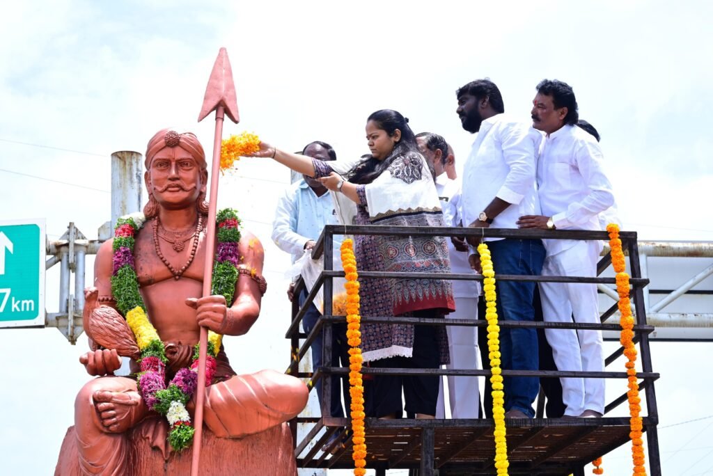 సర్దార్ సర్వాయి పాపన్న గౌడ్ ఆశయాలను భావితరాలకు తెలియజేయాలి
