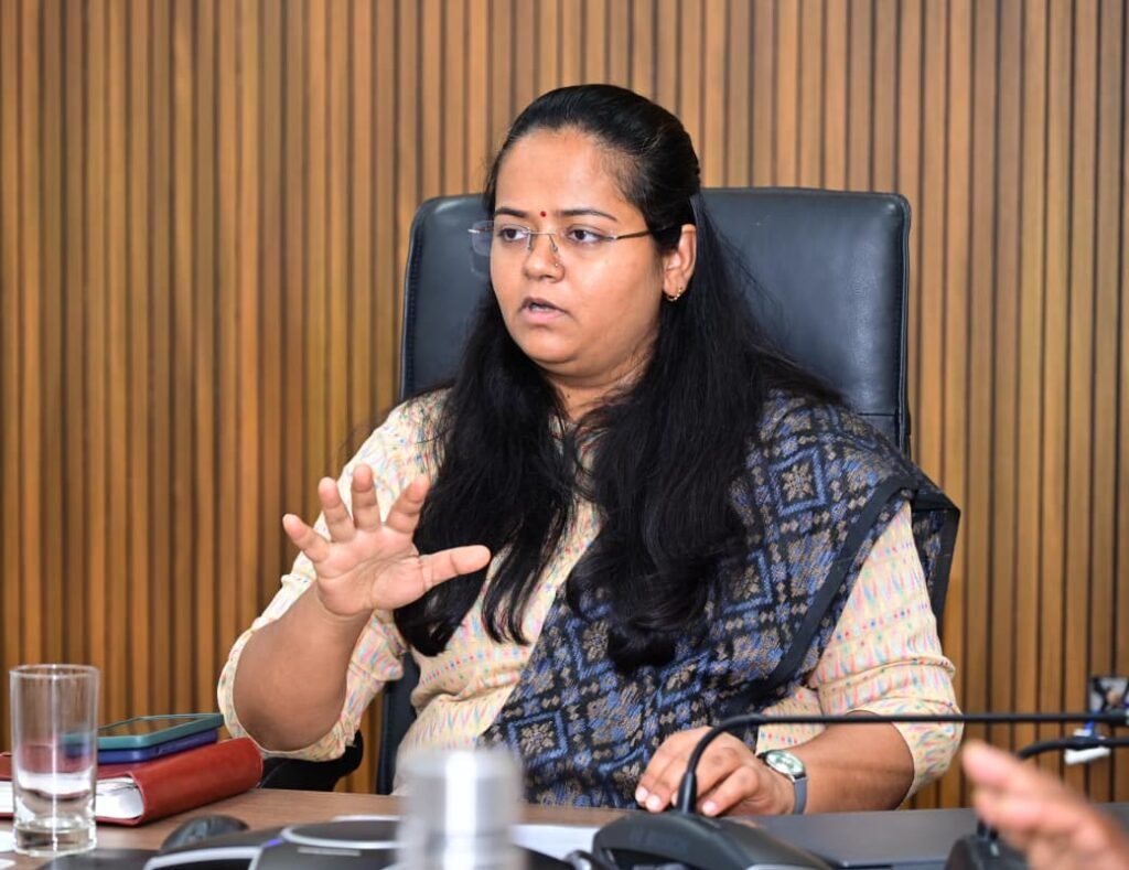 ఆగస్టు 27న అన్ని పోలింగ్ కేంద్రాల పరిధిలో గ్రామ, వార్డు సభలు
