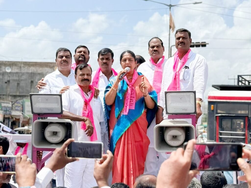 హామీలతో ప్రజలను మోసం చేస్తే సహించేది లేదు: నర్సాపూర్ ఎమ్మెల్యే వాకిటి సునీతాలక్ష్మారెడ్డి