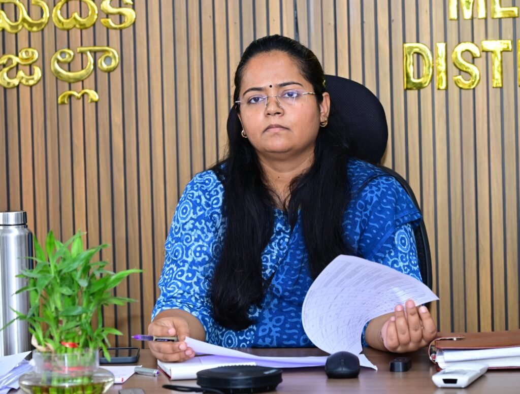 పారిశ్రామిక కారిడార్ కోసం భూసేకరణ చేపట్టాలి:జిల్లా కలెక్టర్ ప్రతిమా సింగ్