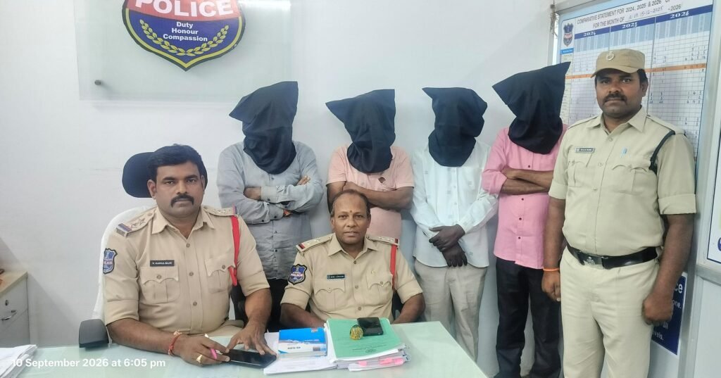 తూప్రాన్‌లో నాలుగు కల్లు దుకాణాలపై తనిఖీలు నిషేధిత మత్తు పదార్థం ఆల్ఫాజోలంగా గుర్తింపు