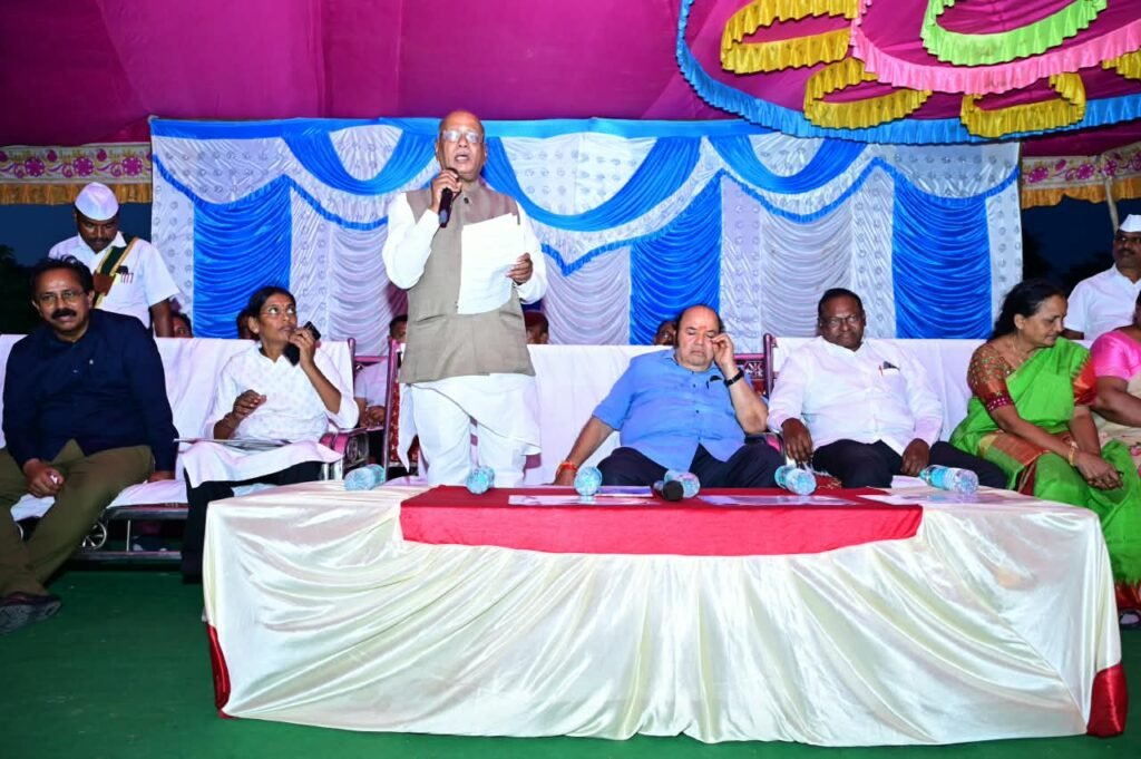 లోది సామాజిక వర్గం సామాజికంగా, ఆర్థికంగా అభివృద్ధి చెందాలి