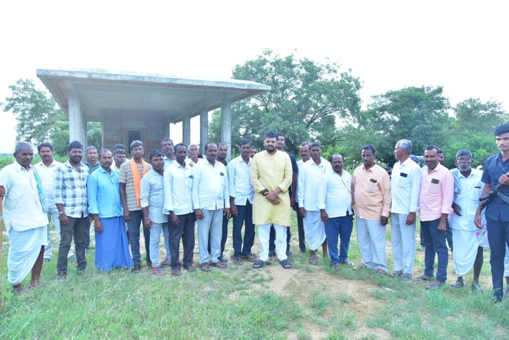 కొడపాక పెద్దమ్మ ఆలయ నిర్మాణానికి ఎమ్మెల్యే మైనంపల్లి రోహిత్ ఆర్థిక సహాయం