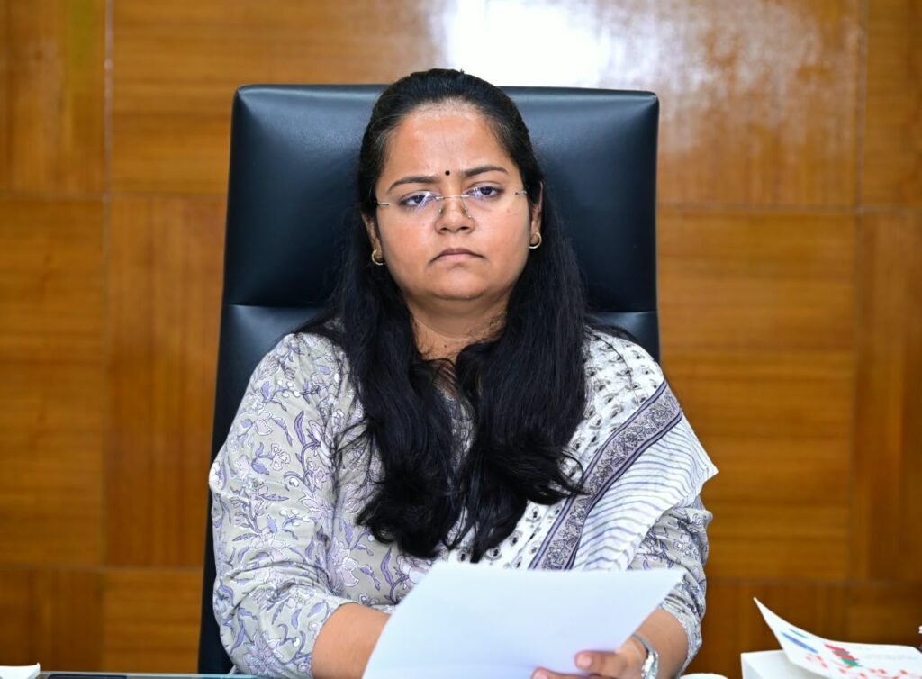 ఆహార భద్రతా నిబంధనలు పాటించాలి