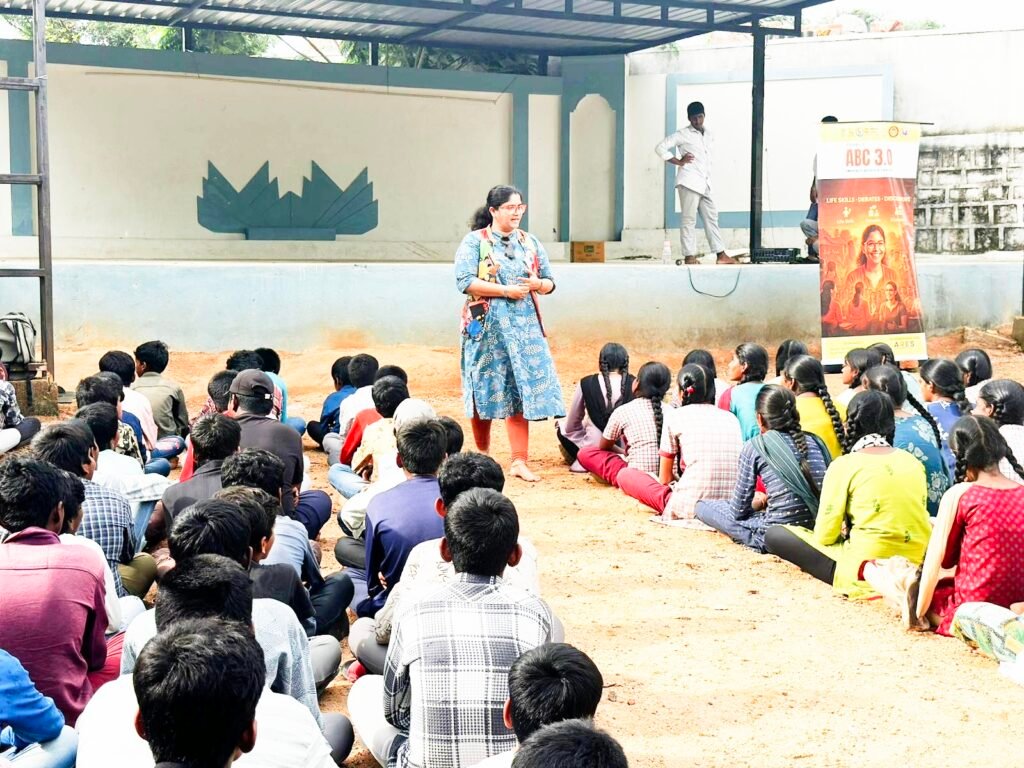 విద్యార్థులకు జీవన నైపుణ్యాలపై అవగాహన