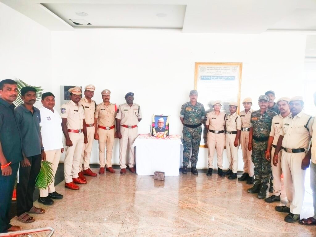 స్వాతంత్ర్య సమరం నుంచి తెలంగాణ ఉద్యమం వరకు.. బాపూజీది మహోన్నత ప్రస్థానం